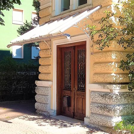 3-Zimmer-Appartement In Privatvilla, Meran Zentrum, Kostenloser Parkplatz Mit Gaestekarte Zewnętrze zdjęcie